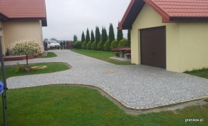 Granikos - podjazd z kostki granitowej